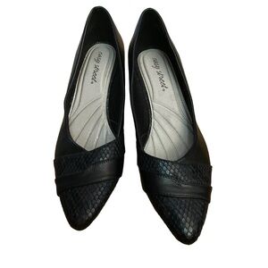 Easy Street Black Heels